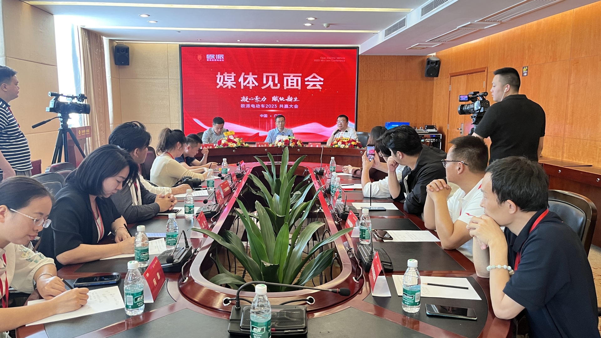 图片7.jpg 图片7.jpg